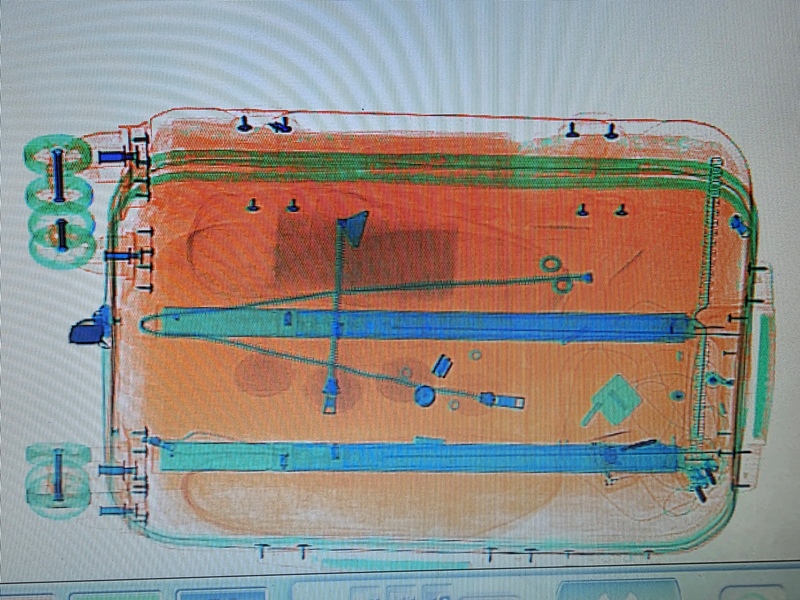 zdjęcie RTG ujawnienia gotówki