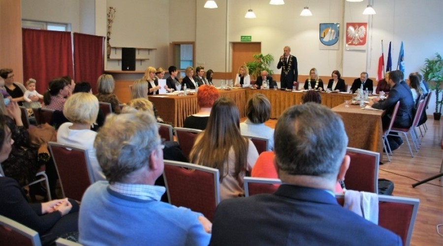 Krynica Morska. Ślubowanie Burmistrza i Radnych.6