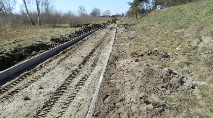 Stegna. Trwa budowa ścieżki rowerowej wzdłuż drogi wojewódzkiej nr 501.6