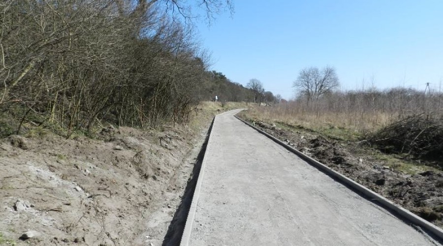 Stegna. Trwa budowa ścieżki rowerowej wzdłuż drogi wojewódzkiej nr 501.8