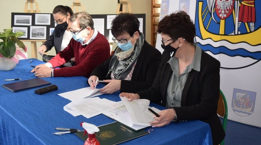 umowa hala stegna (5)