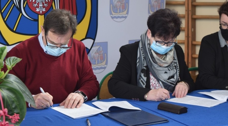 umowa hala stegna (9)