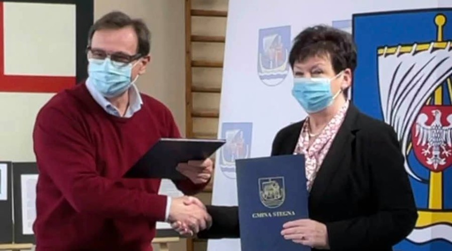 Umowa na budowę hali w Drewnicy podpisana!! (3)