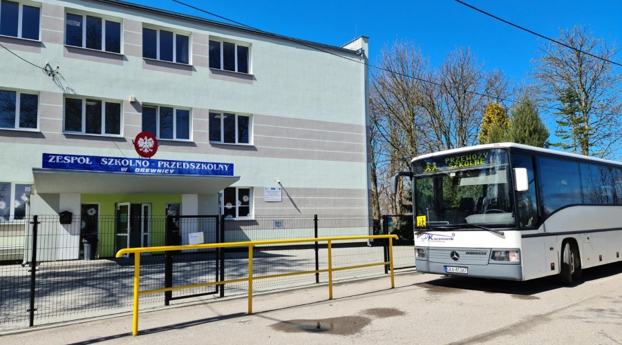 Umowa na budowę hali w Drewnicy podpisana!! (4)