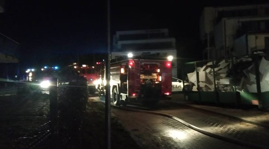 Pożar ośrodka wczasowego w Krynicy Morskiej (1)