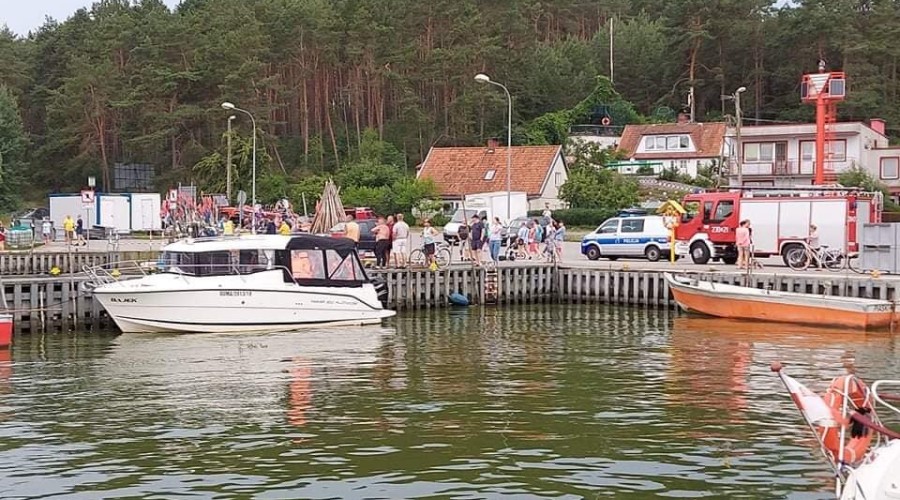 wypadł za burtę zalew wiślany (3)