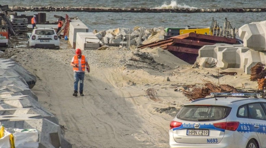 wypadek na przekopie mierzei (10)