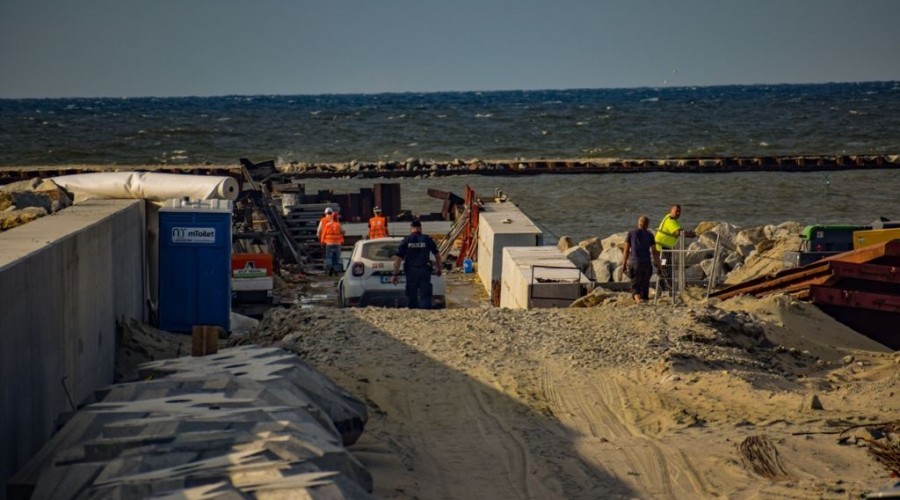 wypadek na przekopie mierzei (5)