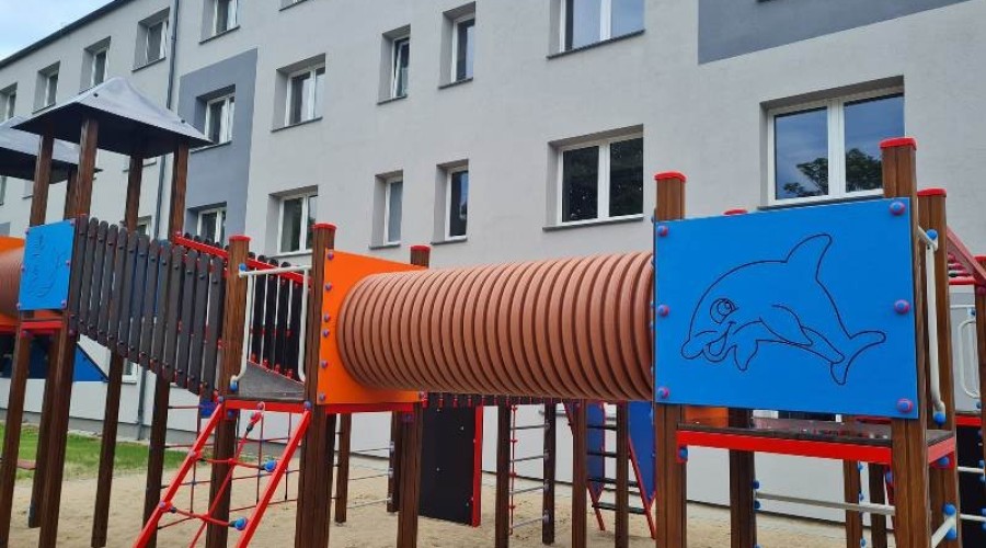 Nowy Dwór Gd. Plac zabaw przy SOSW oddany do użytku.02