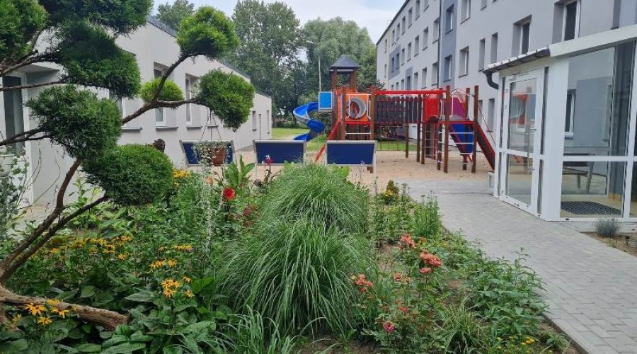 Nowy Dwór Gd. Plac zabaw przy SOSW oddany do użytku.12