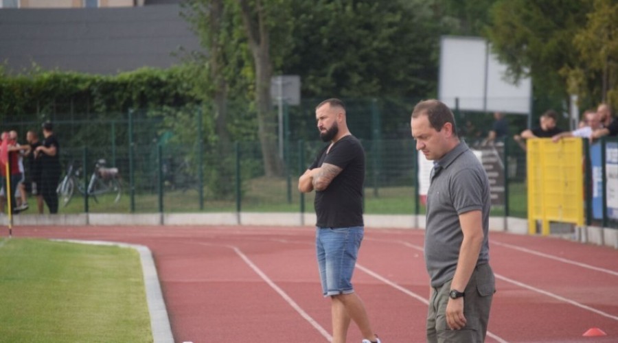 nowodworzanie przegrali mecz (4)