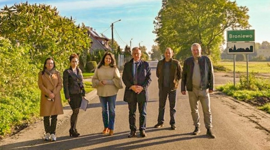 244205943_1240993406407077_8228341552584051472_n_edited