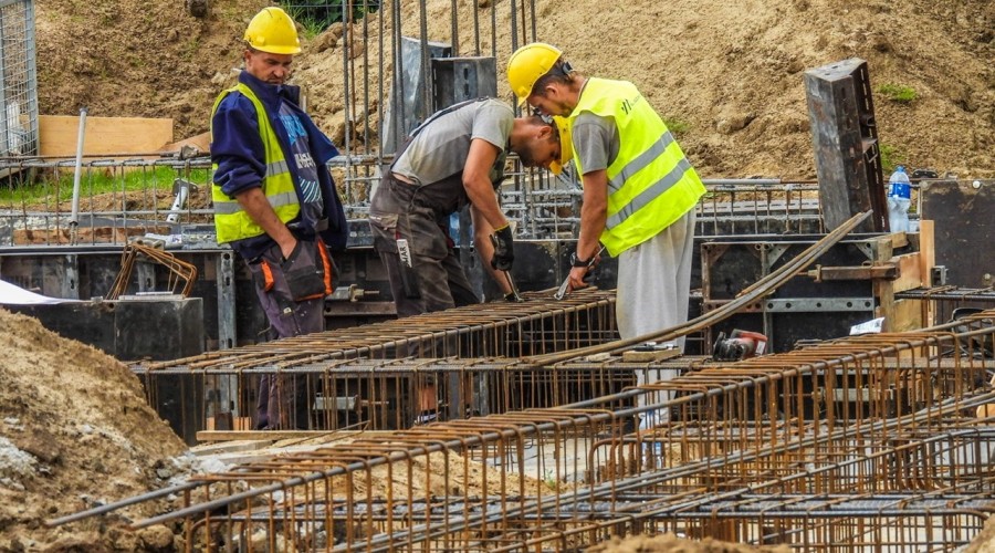 budowa hali drewnica