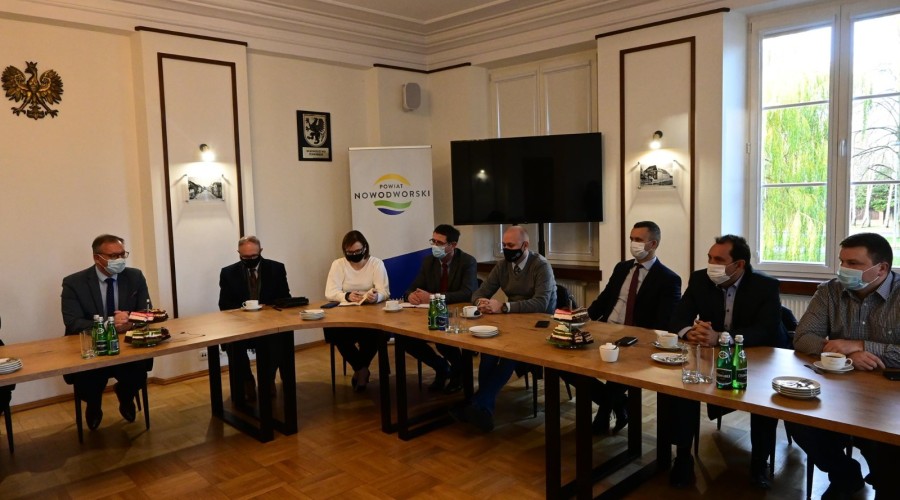 starostwo powiatowe nowy dwór gdański, Jacek Gross starosta, Barbara Ogrodowska starosta, powiat nowodworski inwestycje, 11