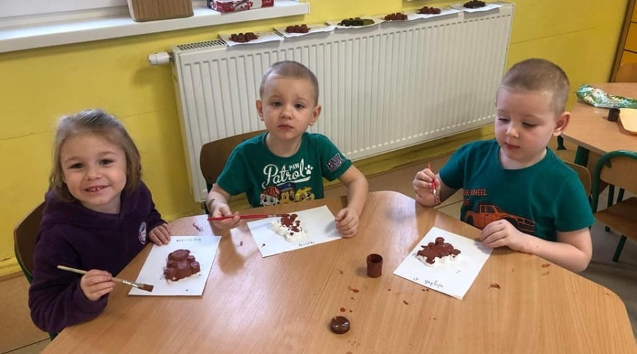 261281409_352448840020762_6320658354072203523_n