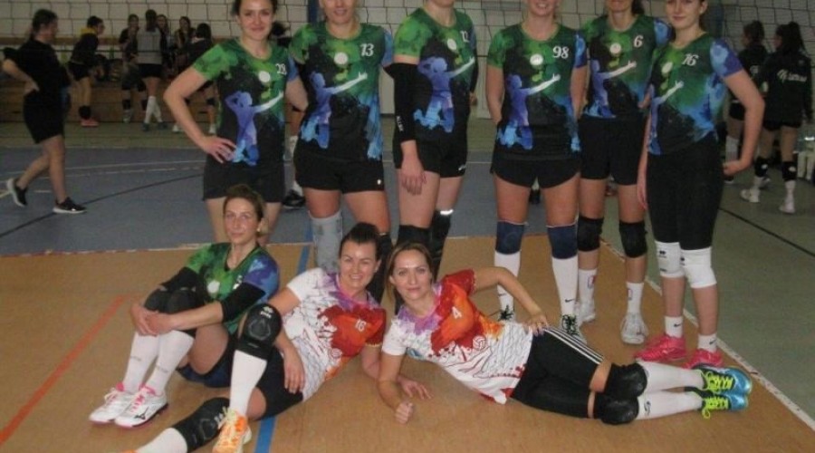 Wznowione rozgrywki Miejskiej Ligi Piłki Siatkowej Kobiet 202122010109