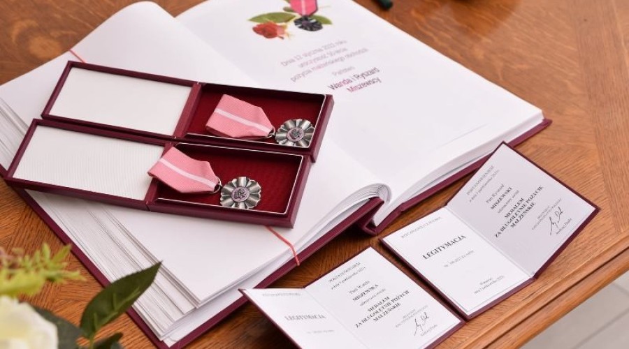 Państwo Wanda i Ryszard Miszewscy świętują Złote Gody4