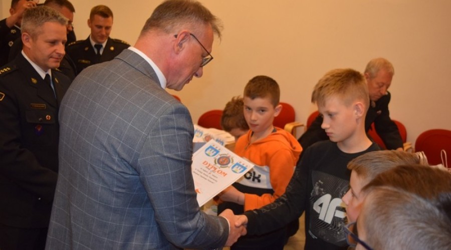 mlodziez zapobiega pozarom02