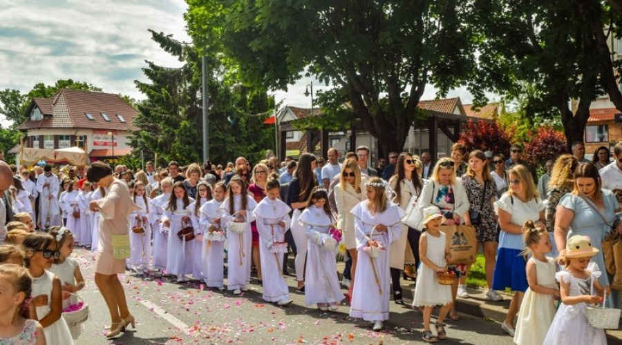 procesja Bożego Ciała w Nowym Dworze Gdańskim (13)