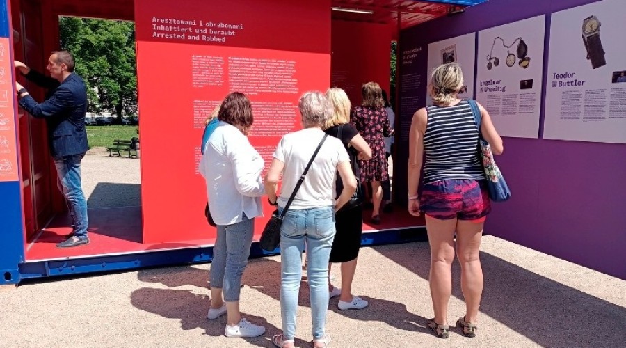 Wystawa #StolenMemory7