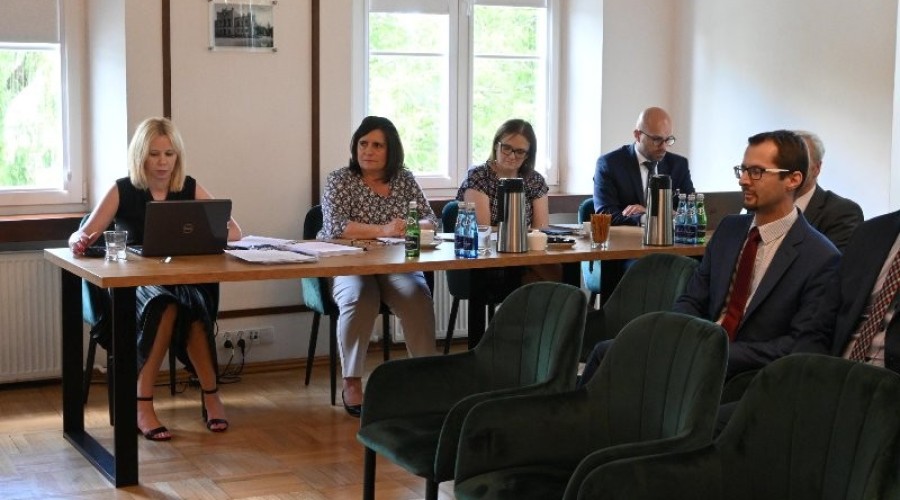 absolutorium powiat nowodworski4