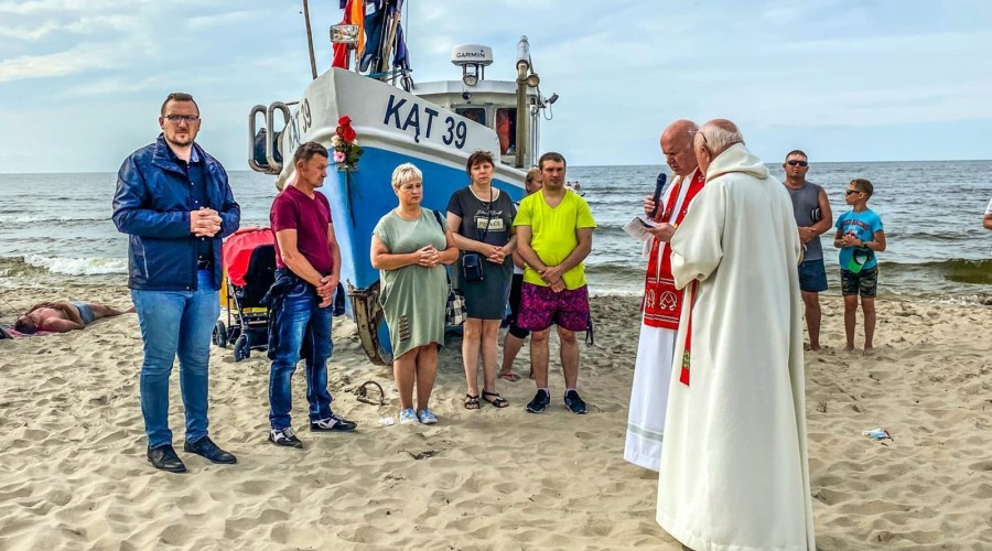 289721168_1471029793318635_6474965565511041581_n_edited