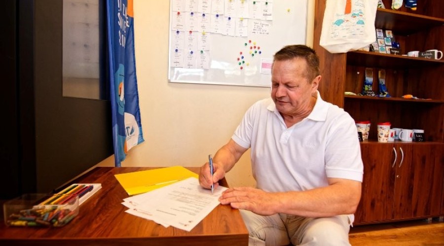 defibrylator dla krynicy morskiej03