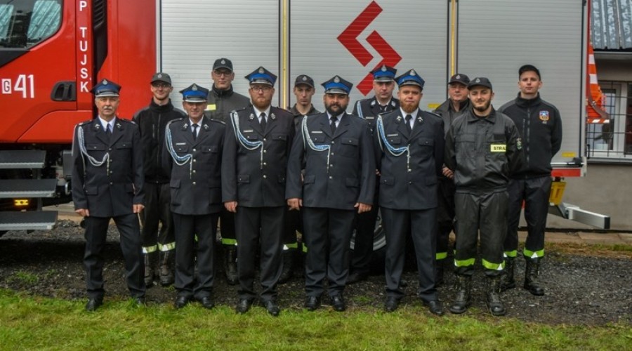 nowy wóz OSP Tujsk (2)