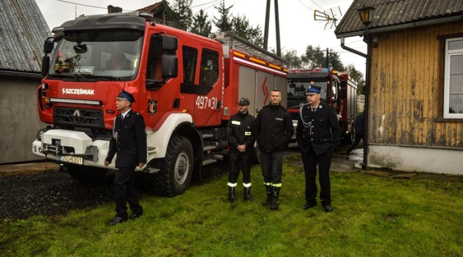 nowy wóz OSP Tujsk (6)