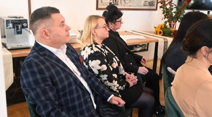 Nowy Dwór Gdański. Nagrody dla nauczycieli05