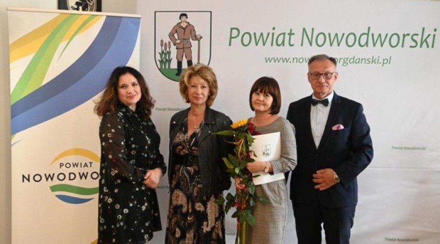 Nowy Dwór Gdański. Nagrody dla nauczycieli11