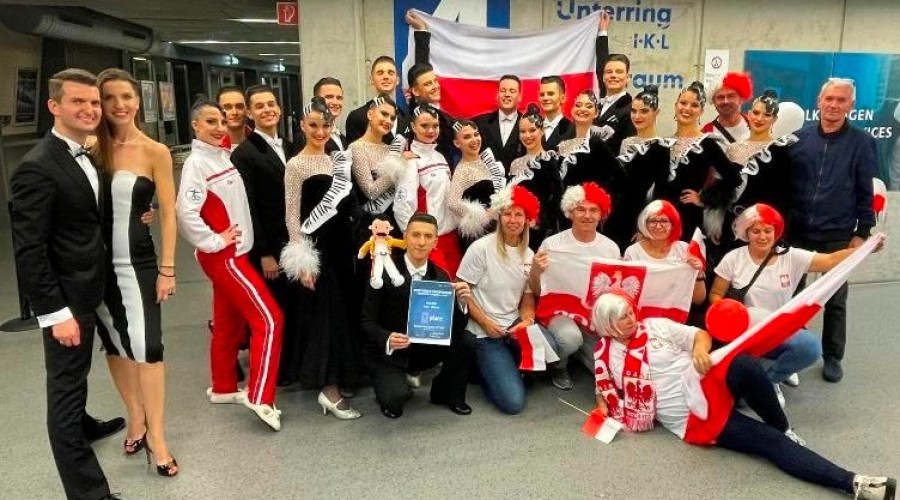 nikola i julia fidut formacja jantar elbląg 