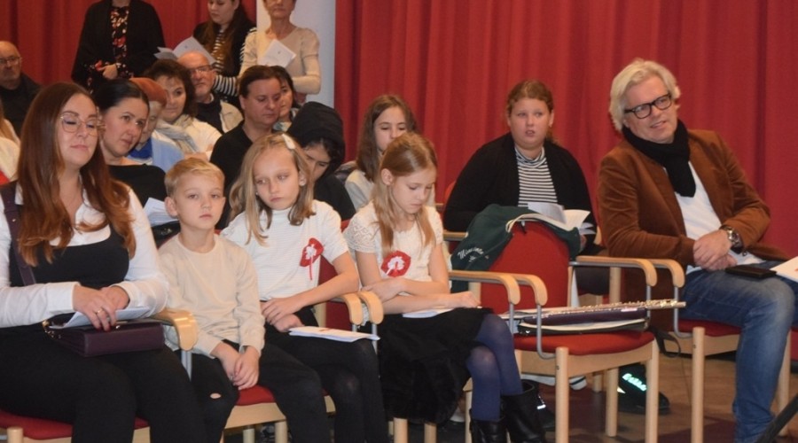 nowy dwor gd 11 listopada04