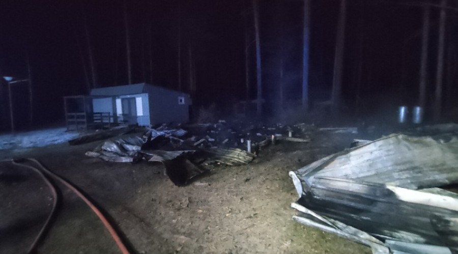 pożar ośrodka w stegnie (2)