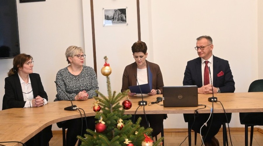 „HIV nie wybiera - Ty możesz” 08