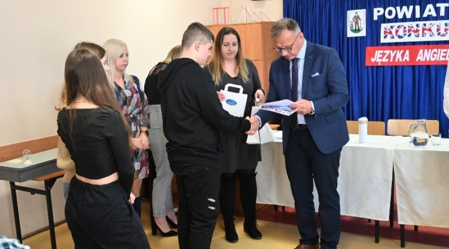 Powiatowego konkursu języka angielskiego z elementami wiedzy o krajach anglojęzycznych (4)