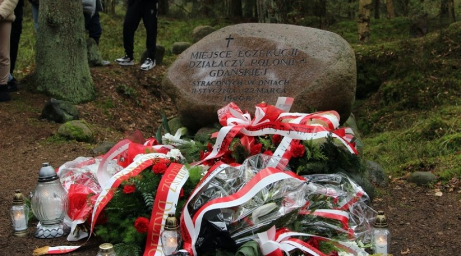 zastrzeleni w lesie muzeum stutthof24