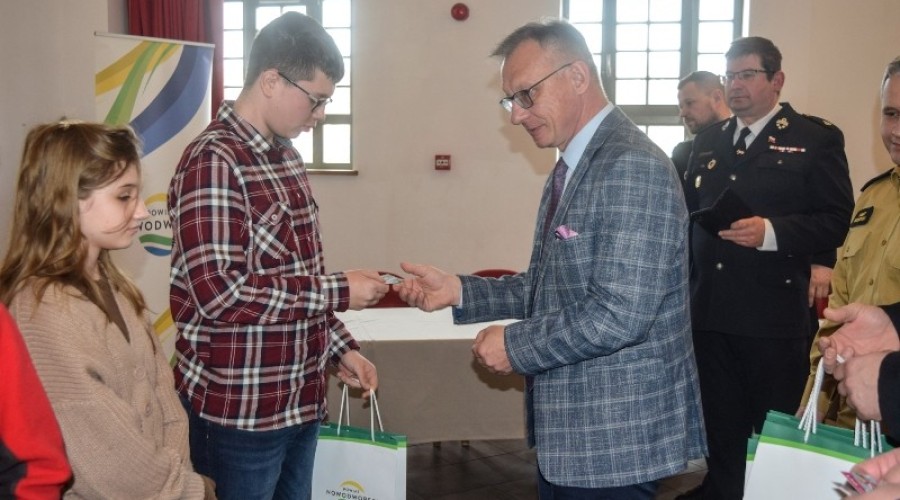 mlodzież zapobiega pożarom (28)