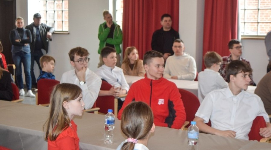 mlodzież zapobiega pożarom (43)