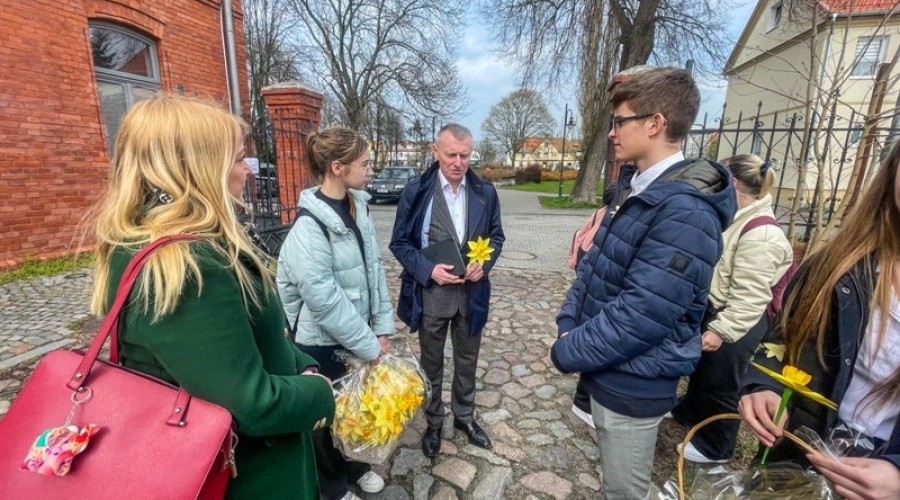 akcja żonkil liceum nowy dwór gd11