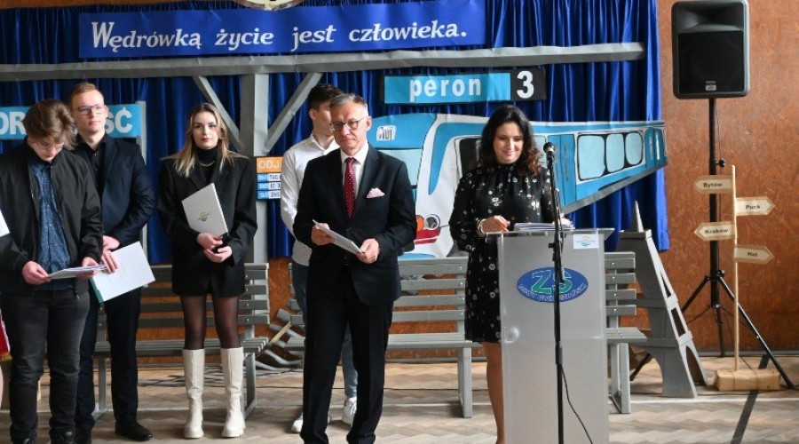 pozegnanie absolwentow zespolu szkol nowy dwor gd13