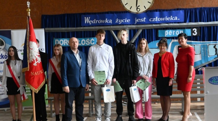 pozegnanie absolwentow zespolu szkol nowy dwor gd17