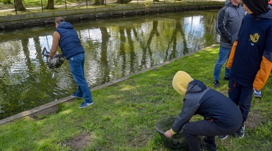 Zawody wędkarskie dla dzieci młodzieży (133)