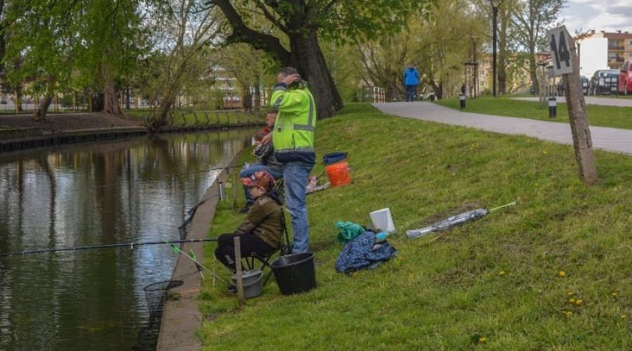 Zawody wędkarskie dla dzieci młodzieży (157)