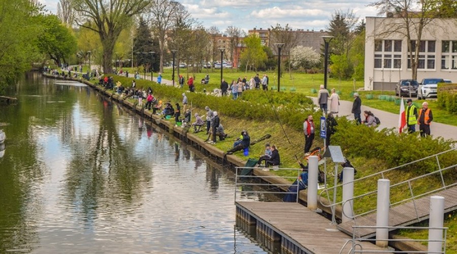 Zawody wędkarskie dla dzieci młodzieży (182)
