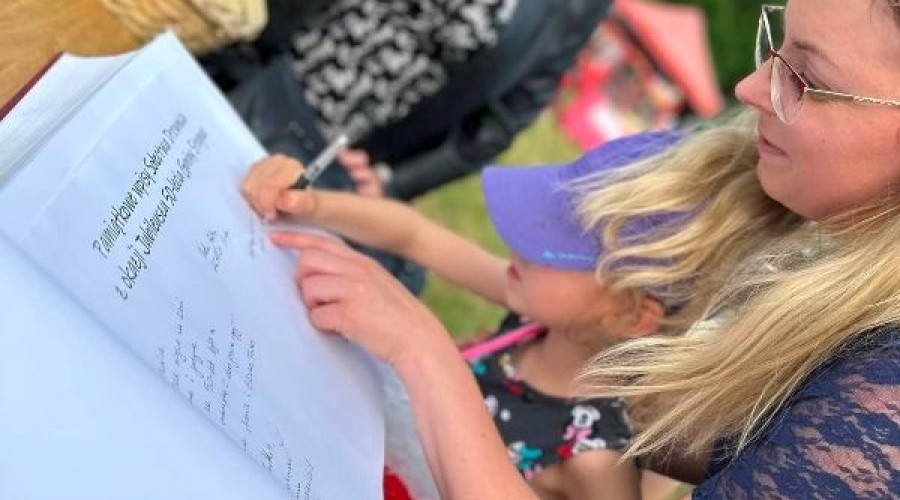 Drewnica wkopanie kapsuły czasu dzwynka_ kostychyn (22)