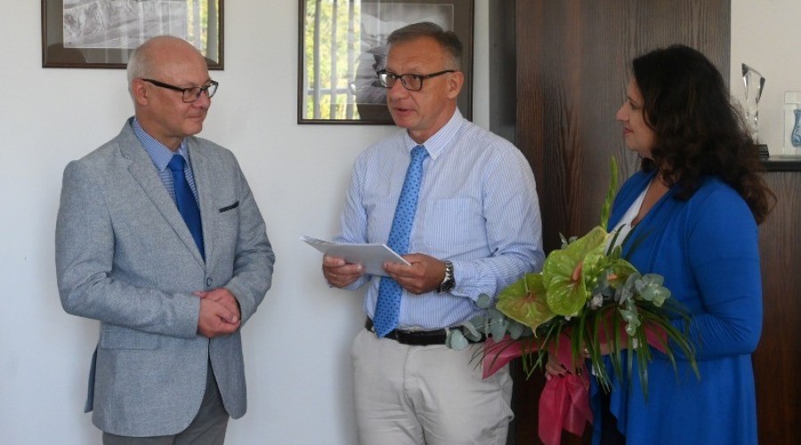 nowy dyrektor liceum (1)