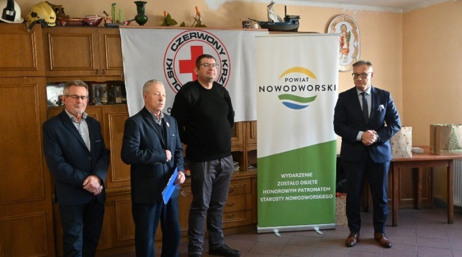 Młoda Krew Ratuje Życie. Pod Honorowym Patronatem Starosty Nowodworskiego. (16)