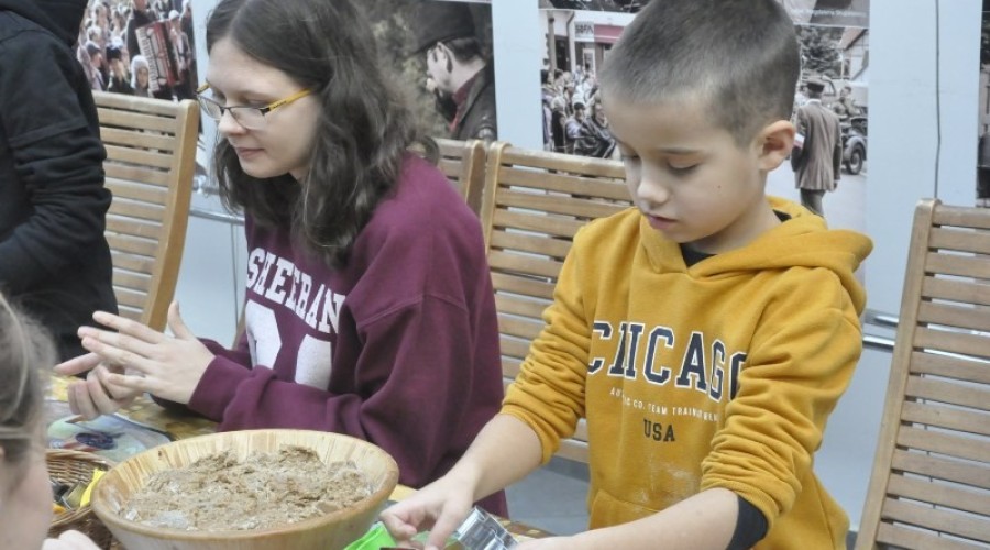 Fabryka Ozdób Choinkowych 2019 (7)