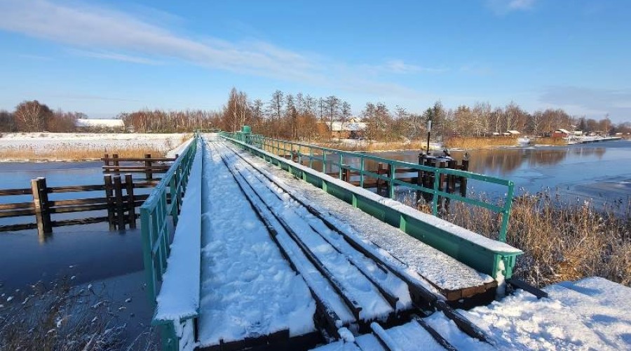Remont zabytkowego, obrotowego mostu kolejowego w Rybinie zakończony (9)